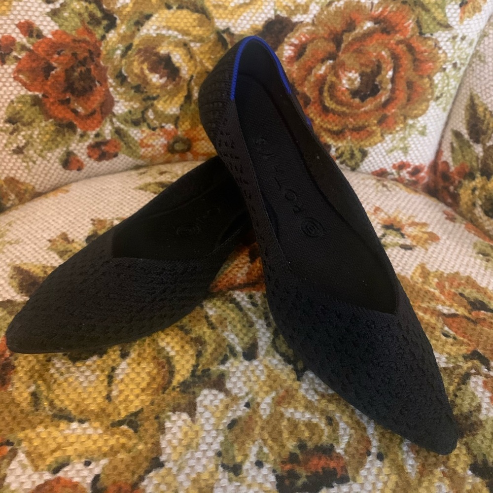 Rothys quilted black